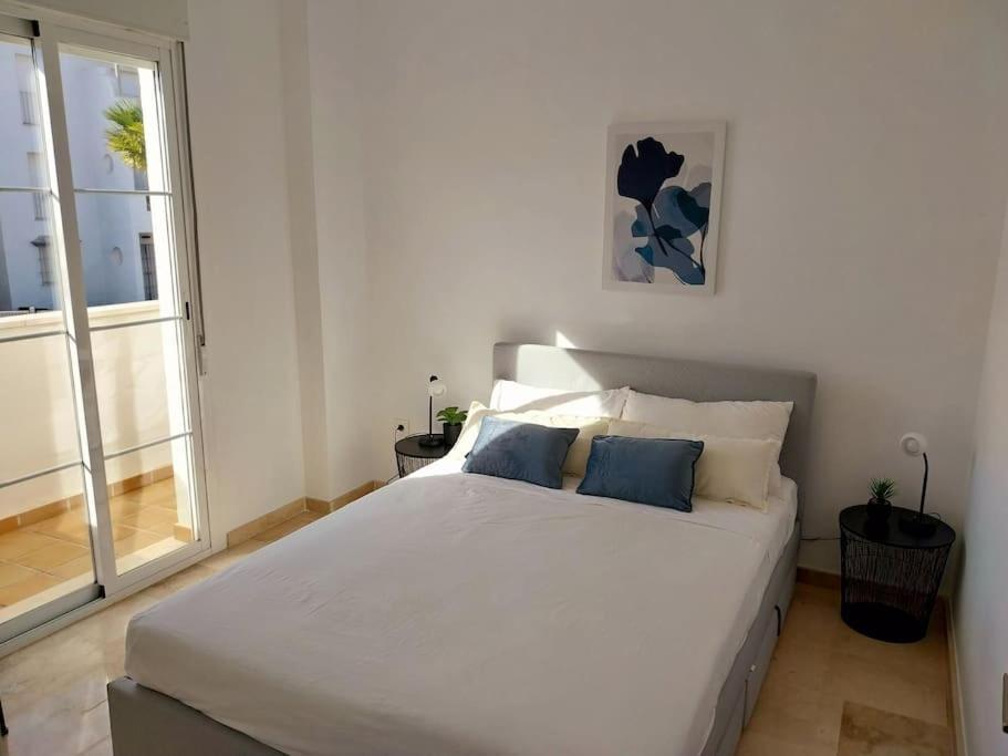 Casa Maite Del Mar By Casa De Sol Hr Apartment Манилва Екстериор снимка