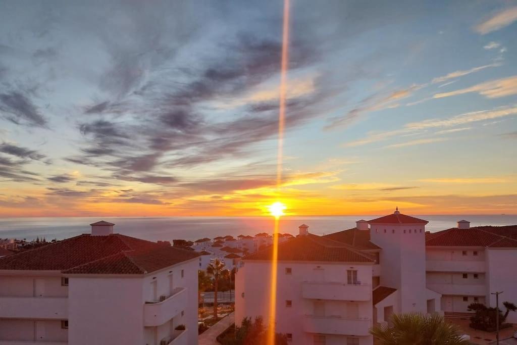 Casa Maite Del Mar By Casa De Sol Hr Apartment Манилва Екстериор снимка