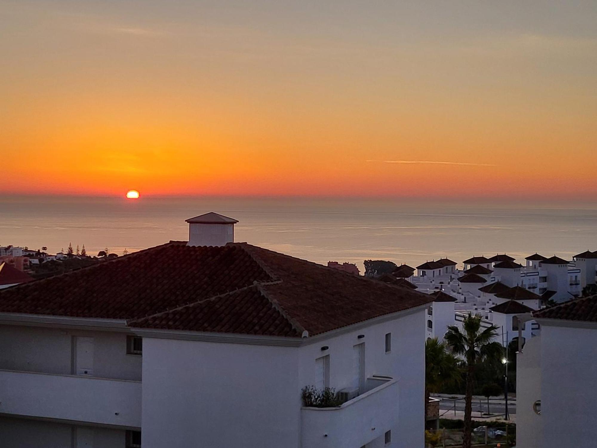 Casa Maite Del Mar By Casa De Sol Hr Apartment Манилва Екстериор снимка